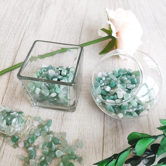 ZHIYUXI Green Aventurine Crystal Chips Bulk Fish Tank Gravel Vase Filler Stones Bulk Crushed Crystals Gemstone Polished Natural Quartz Stone Healing Crystals Glass Stones Fish Rocks
