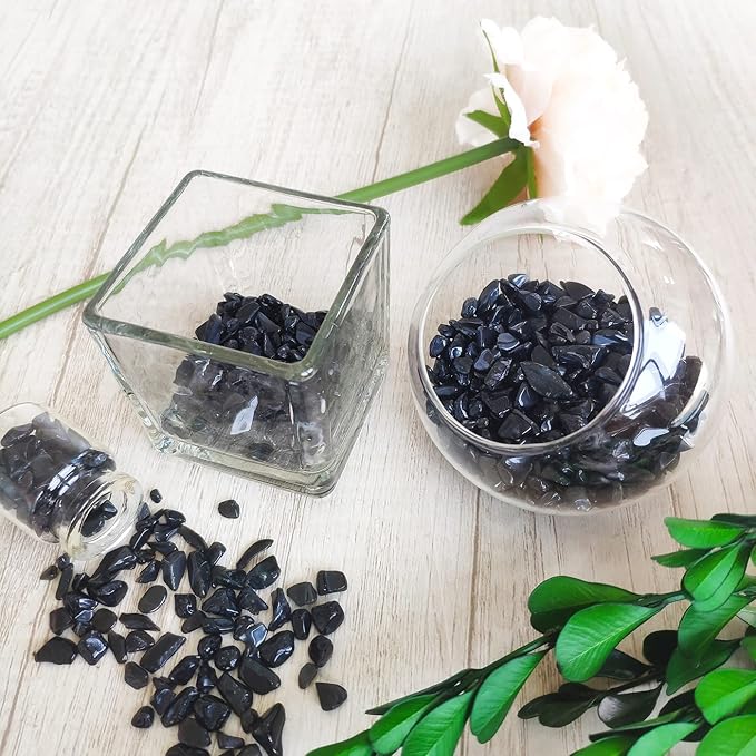 ZHIYUXI Obsidian Crystal Vase Filler Crystal Chips Stone for Decoration Succulent Plants Vase Fish Tank Gravel Crushed Crystals Chips Gemstone Polished Healing Crystals Quartz Home Decor Gem Stones