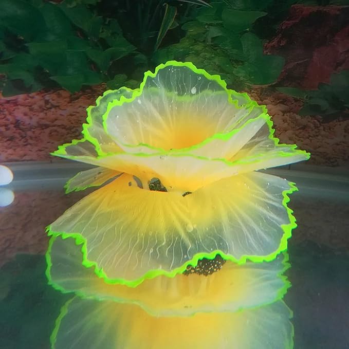 Aquarium Coral Ornament Glowing Effect Coral Decor Resin Fish Tank Plants Decoration for Aquarium Tank Landscape(Yellow)