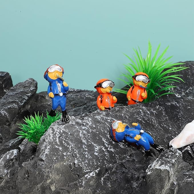 BESPORTBLE Floating Fish Tank Decorations: 4pcs Cute Diver Aquarium Ornaments with Floating Balls and Lines, Resin Small Fish Tank Decor for Underwater Landscape and Water Flow Monitoring