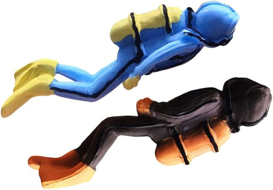 2Pcs Mini Diver Figurines Resin Swimmers Decor for Fish Tank Aquarium Sand Table Tiny Diver Models Ornament for Aquatic Environment