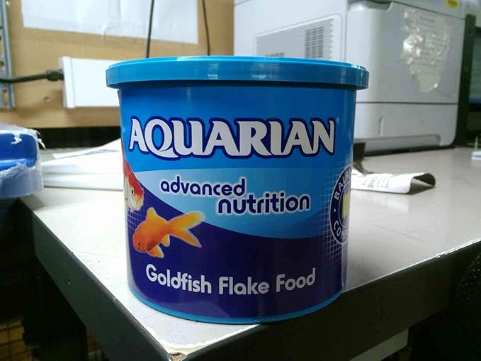 AQUARIAN Complete Nutrition Goldfish Food Flakes, 25g
