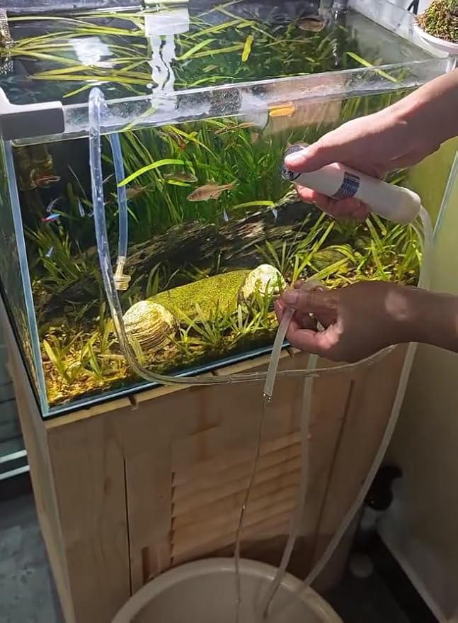 Rechargeable Mini Portable Water Pump Multifunctional Automatic simple fish tank water exchanger, floor, balcony water pump