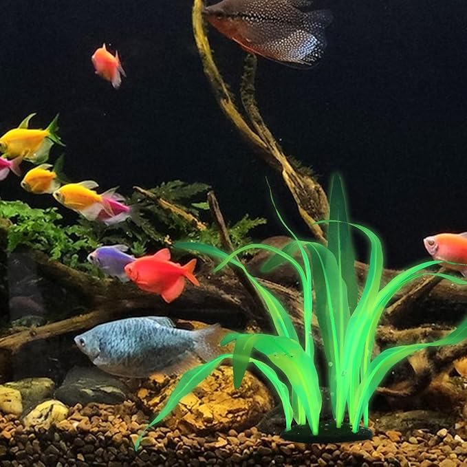 Styquenzer Silk Aquarium Plants, 7 Inch Tall Floating Glowing Decoration Plant Simulation Artificial Aquarium Plant Silk Fish Plants for Betta Fish Tank Decor Accessories, Green