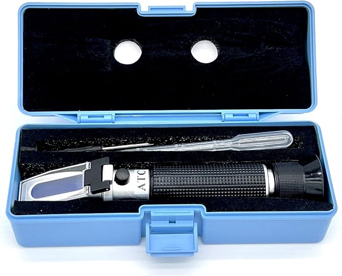 Salinity Refractometer for Aquarium Seawater Marine Fishkeeping Salinity Tester 0-100PPT & 1.000-1.070 Salinity Hydrometer Slatwater Refractometer with Automatic Temperature Compensation (ATC)