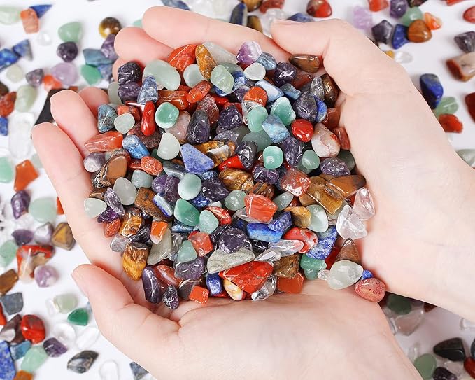 QINJIEJIE 1.5lbs 680g Chakra Crystals Tumbled Stones Polished Rocks Chips Stone Crushed Crystal Healing Natural Gem Gravel Home Decoration Aquarium Tank Plants Vase Filler Landscape Bottom Ornament