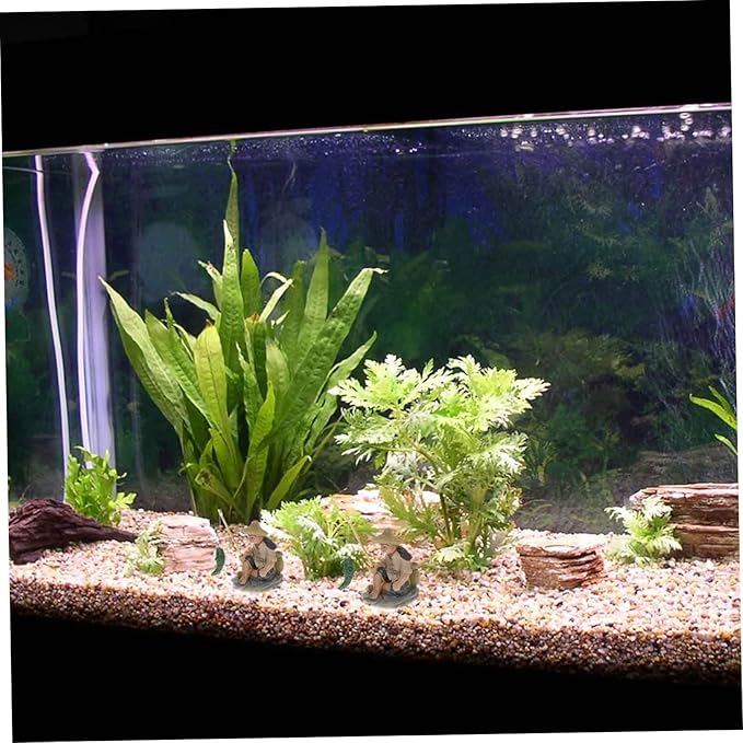 Alipis 2pcs Fisherman Statue Aquarium Ornament Fishing Figurines for Fish Tank Garden Decor Sand Table Decoration Safe for Random Colors