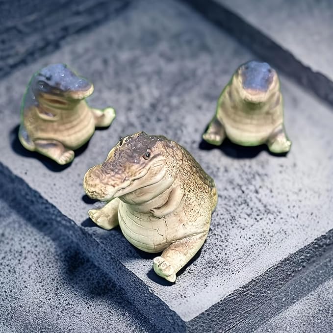 Small Crocodile Fish Tank Decorations, Cute Lively Crocodile Aquarium Decoration, Animal Fish Tank Display Decor,Ornamen Artificial Resin Accessories.