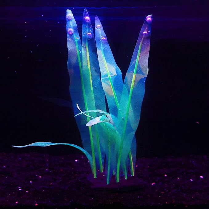 Soft Silica Gel Moves Naturally with Water Flow, Aquarium Decorations Glow in The Dark, Glowing Coral Ornaments for Fish Tank Decorations (Green, Kelp)