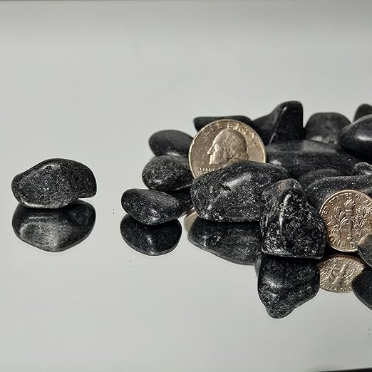 Black Pebbles,5/8“ Nature Pebbles for Indoor Plant Pots,Garden Decor,Gardening Stones, Garden Landscape (Black, 2LB)