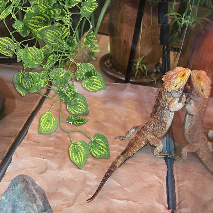 2pcs Terrarium Plant Accessory Realistic Reptile Decor Suction Cup Durable Plastic Foliage for Snake and Gecko Tanks Easy Installation Enhances Aesthetic Appeal