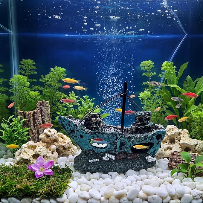 Fish Tank Decoration Aquarium Accessories, Fish Tank Ornaments, Shipwreck Decor, Resin Material Sunken Ship Decorations for Fish Favors, Multi