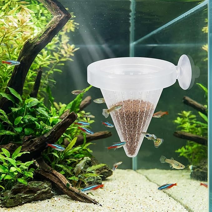 4PCS Aquarium Nematode Feeder Plastic Live Bloodworms Aquarium Feeder Cone Cup Shape Basket-Feeder Fish Supplies with Suckers for Fish Tank