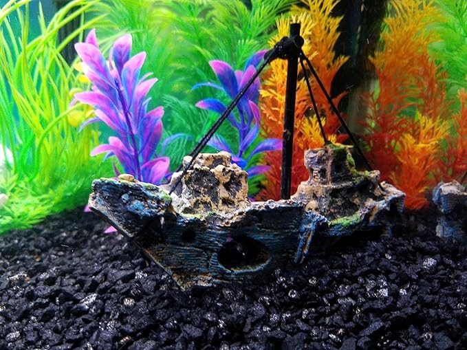 Superdream Resin Fishing Boat Aquarium Ornament Plastic Decoration Sunken Pirate Ship Theme