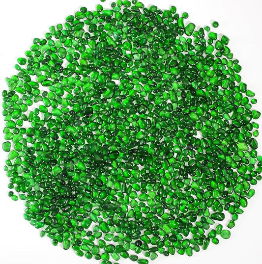 Crystal Chips Stone Pebbles 1 Lb/465g Natural Quartz Stones Aquarium Gravel Sea Glass Rock Sand for Crafts, Vases Filler, Succulent Plants, Aquarium Gravel Rocks, Fish Tank (Green, One-Size)