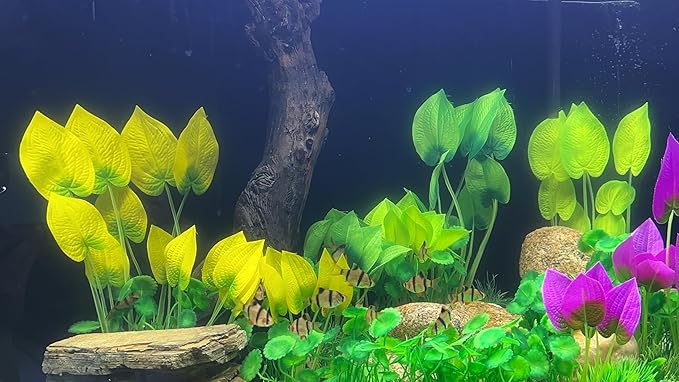 Artificial Aquarium Plants, 15-Piece Plastic Decorative Set, Lifelike Underwater Garden (Yellow)