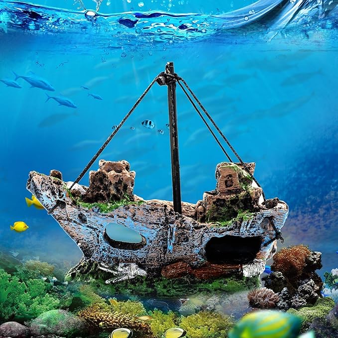 Fish Tank Shipwreck Decoration, Ship Aquarium Sunken Treasure Landscaping, Old Pirates Ship Resin Crafted for Fish Hideout