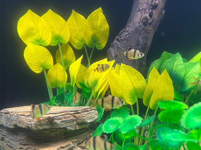 Artificial Aquarium Plants, 15-Piece Plastic Decorative Set, Lifelike Underwater Garden (Yellow)