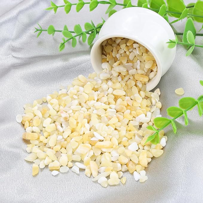 ZHIYUXI Yellow Jade Crystal Chips Bulk Fish Tank Decorations Aquarium Rocks Gravel Vase Filler Stones Crystals for Candle Making Witch Kit Gravel for Plants Quartz Sand Gemstone 0.22 lbs